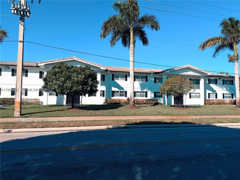 4280 Woodside Dr 12, Coral Springs, FL 33065