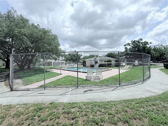 11893 RAINTREE DRIVE, Temple Terrace, FL 33617