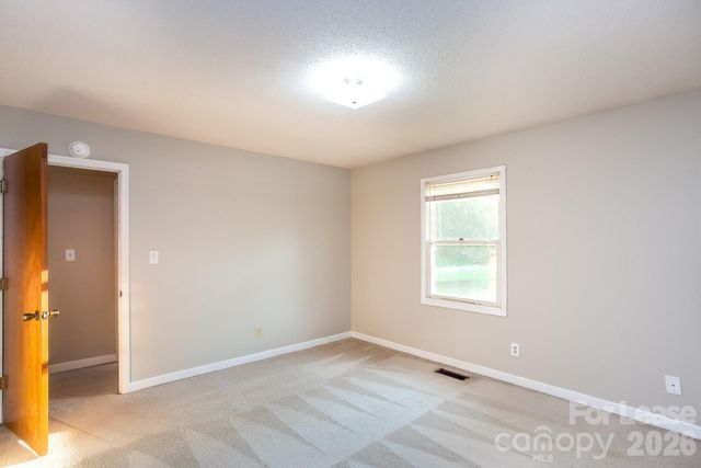 18805 Bluff Point Road B, Cornelius, NC 28031