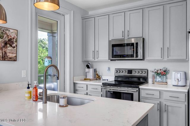 2501 Bienville Boulevard, 531, Ocean Springs, MS 39564