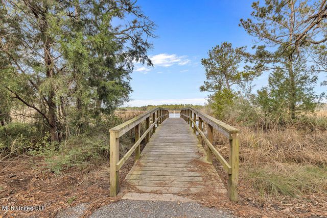2501 Bienville Boulevard, 531, Ocean Springs, MS 39564