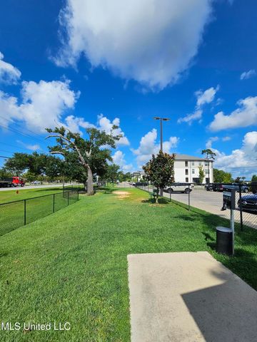 2501 Bienville Boulevard, 531, Ocean Springs, MS 39564