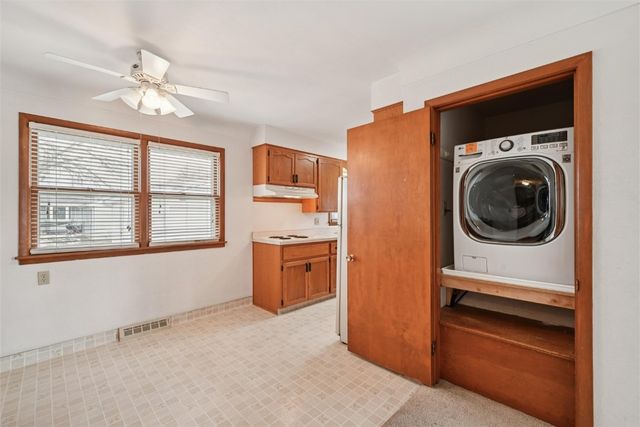 361 31st Street NW, Cedar Rapids, IA 52405