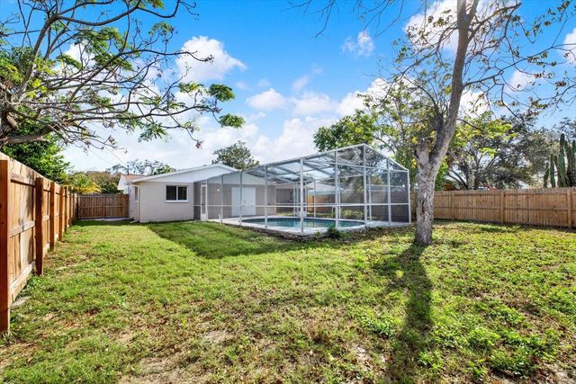 12801 COLLEGE HILL DRIVE, Hudson, FL 34667