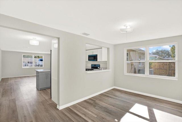 12801 COLLEGE HILL DRIVE, Hudson, FL 34667