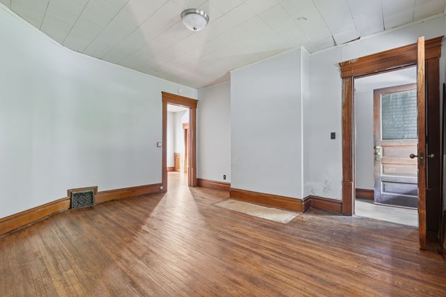 3101 Cottage Grove Avenue, Des Moines, IA 50311