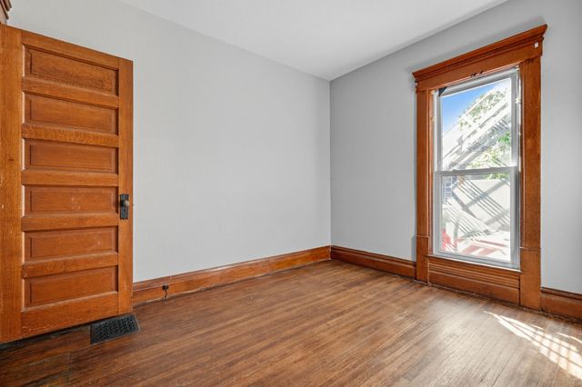 3101 Cottage Grove Avenue, Des Moines, IA 50311