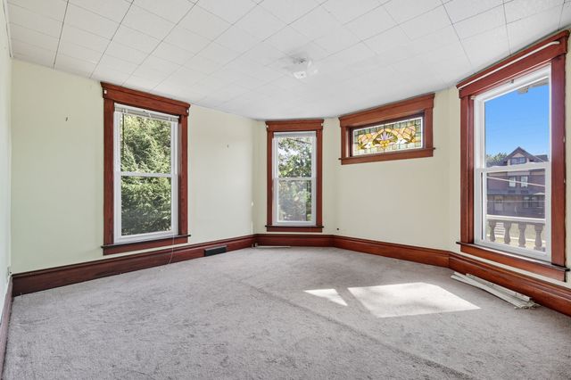 3101 Cottage Grove Avenue, Des Moines, IA 50311