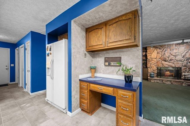 3210 QUAIL RIDGE Road, Bettendorf, IA 52722