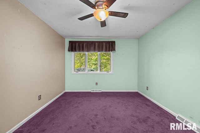 3210 QUAIL RIDGE Road, Bettendorf, IA 52722