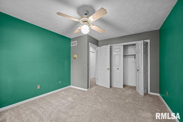 3210 QUAIL RIDGE Road, Bettendorf, IA 52722