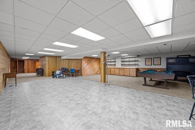 3210 QUAIL RIDGE Road, Bettendorf, IA 52722