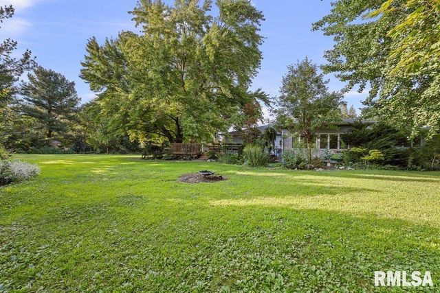 3210 QUAIL RIDGE Road, Bettendorf, IA 52722