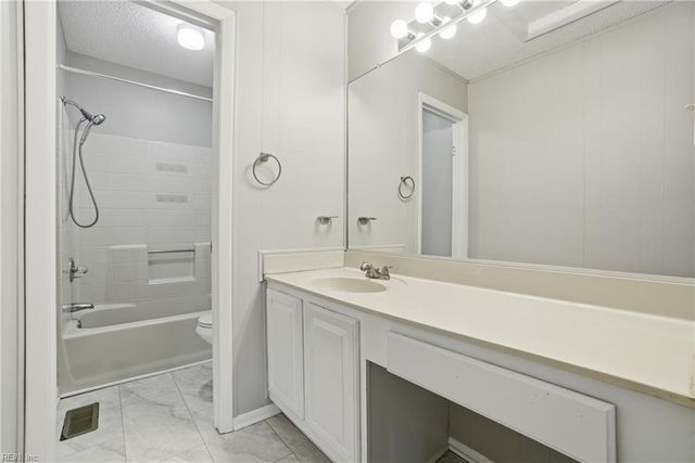 457 Troon CHSE, Virginia Beach, VA 23462