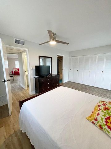 95 Saxony B, Delray Beach, FL 33446