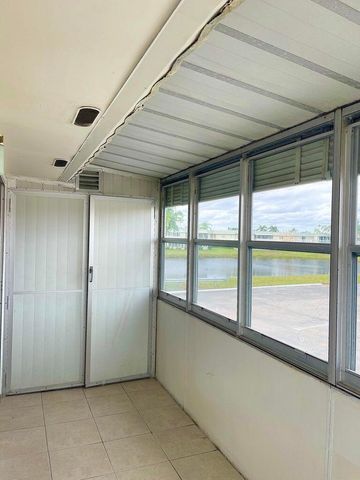 95 Saxony B, Delray Beach, FL 33446
