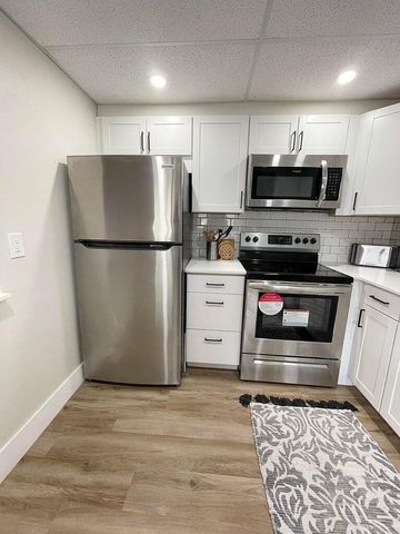 95 Saxony B, Delray Beach, FL 33446