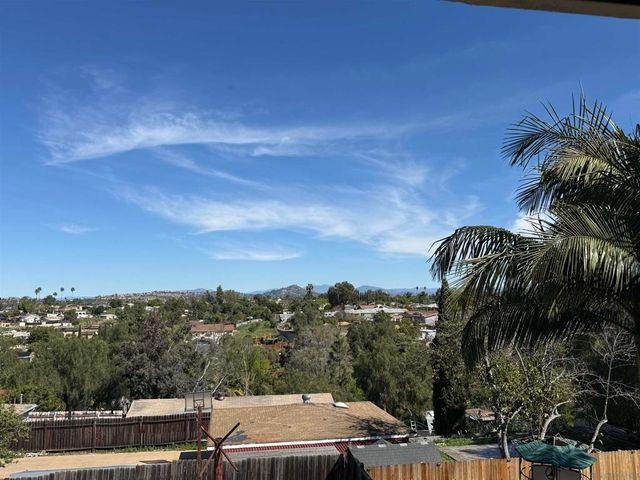 1939 Paradise St, San Diego, CA 92114