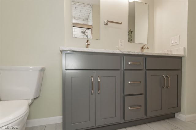 1342 Beaconfield Road, Lyndhurst, OH 44124