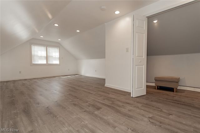 1342 Beaconfield Road, Lyndhurst, OH 44124