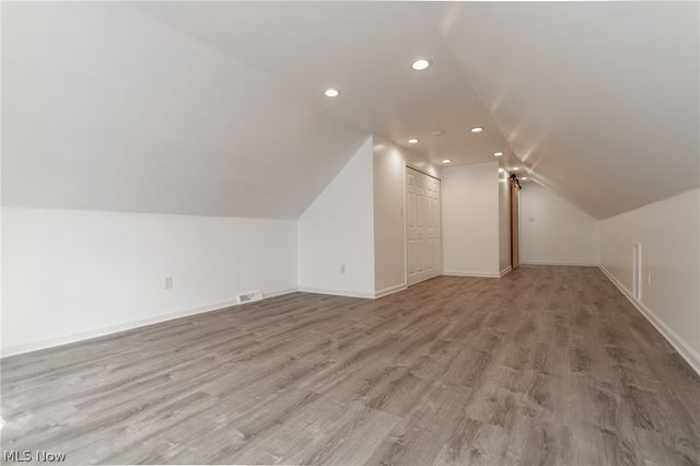 1342 Beaconfield Road, Lyndhurst, OH 44124