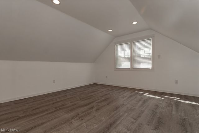 1342 Beaconfield Road, Lyndhurst, OH 44124