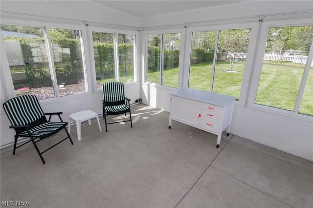 1342 Beaconfield Road, Lyndhurst, OH 44124