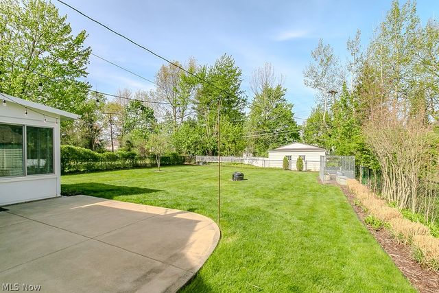 1342 Beaconfield Road, Lyndhurst, OH 44124