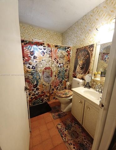 8210 NW 34th Avenue, Miami, FL 33147