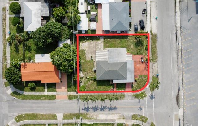 8210 NW 34th Avenue, Miami, FL 33147