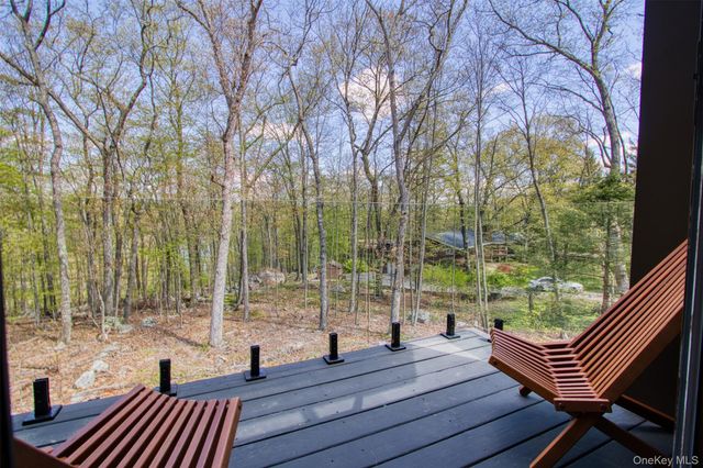 20 Fawn Hill Road, Tuxedo Park, NY 10987