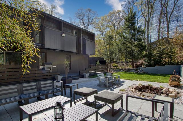 20 Fawn Hill Road, Tuxedo Park, NY 10987