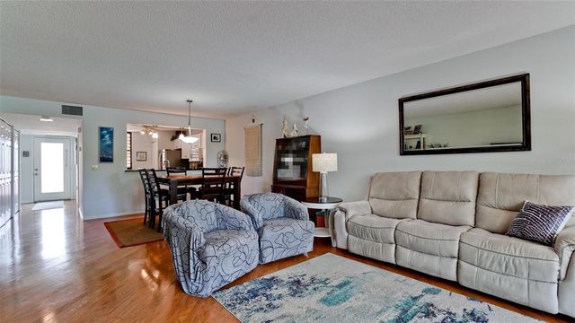 122 WILD PALM DRIVE 122, Bradenton, FL 34210