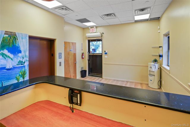 16040 78th Road 200, Fresh Meadows, NY 11366