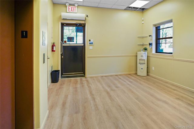 16040 78th Road 200, Fresh Meadows, NY 11366