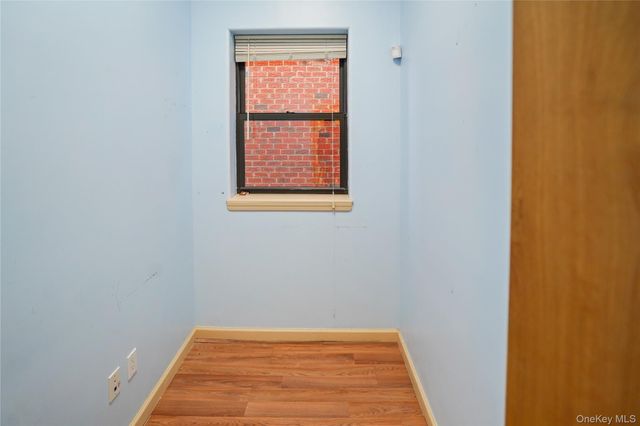 16040 78th Road 200, Fresh Meadows, NY 11366