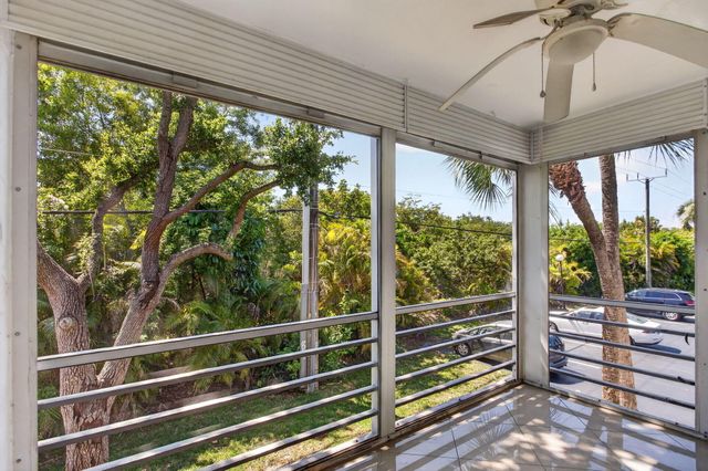 3060 Holiday Springs Boulevard 201, Margate, FL 33063