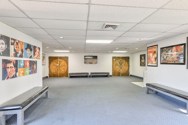 3060 Holiday Springs Boulevard 201, Margate, FL 33063