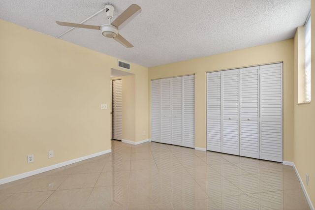 3060 Holiday Springs Boulevard 201, Margate, FL 33063