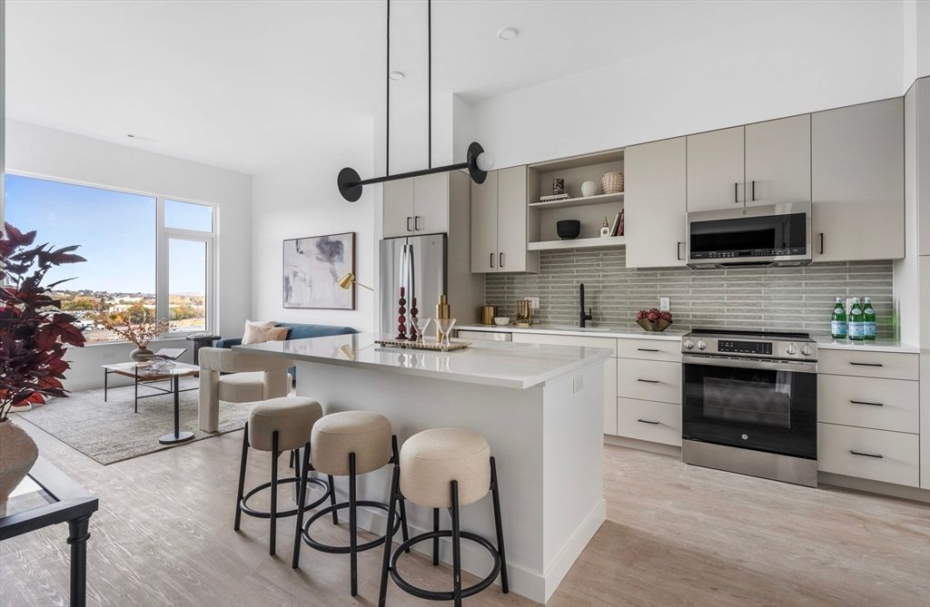 93 Bennington St 616, Revere, MA 02151