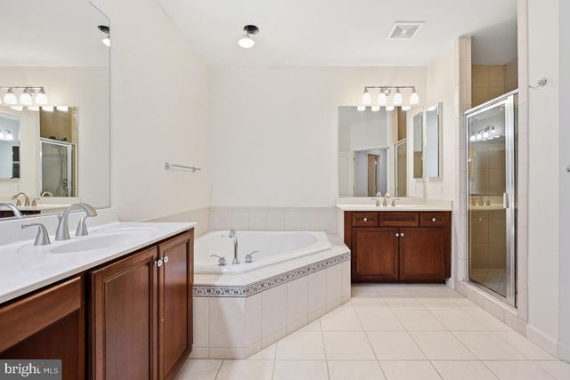 12755 LAVENDER KEEP CIR, Fairfax, VA 22033