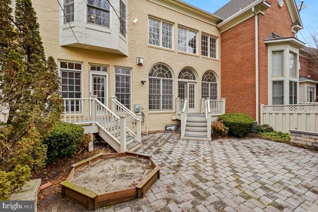 12755 LAVENDER KEEP CIR, Fairfax, VA 22033