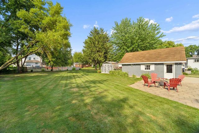 411 MONROE STREET, Neenah, WI 54956