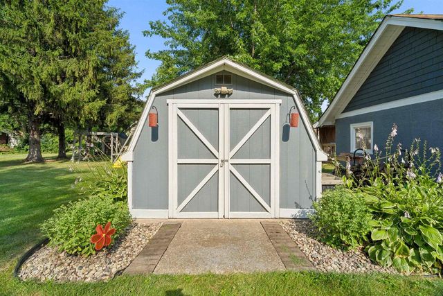 411 MONROE STREET, Neenah, WI 54956