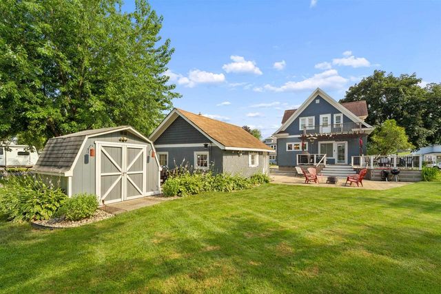 411 MONROE STREET, Neenah, WI 54956