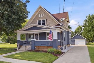 411 MONROE STREET, Neenah, WI 54956
