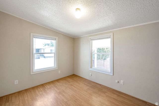 279 W EASTGATE DR, Sandy, UT 84070