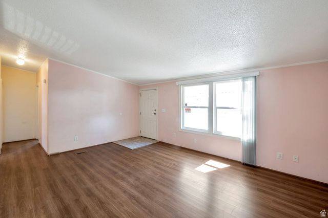 279 W EASTGATE DR, Sandy, UT 84070