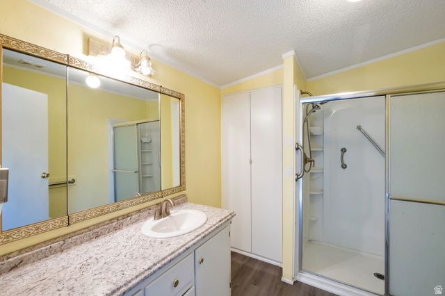 279 W EASTGATE DR, Sandy, UT 84070