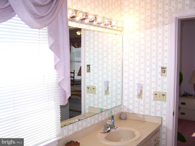 112 SEA BREEZE DR, Ocean City, MD 21842
